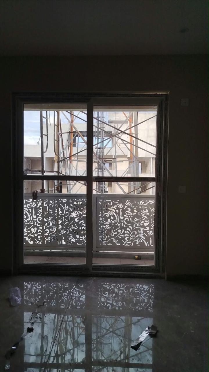 High-Gloss Floor Reflection of Multi-Track Balcony Sliding Glass Door System