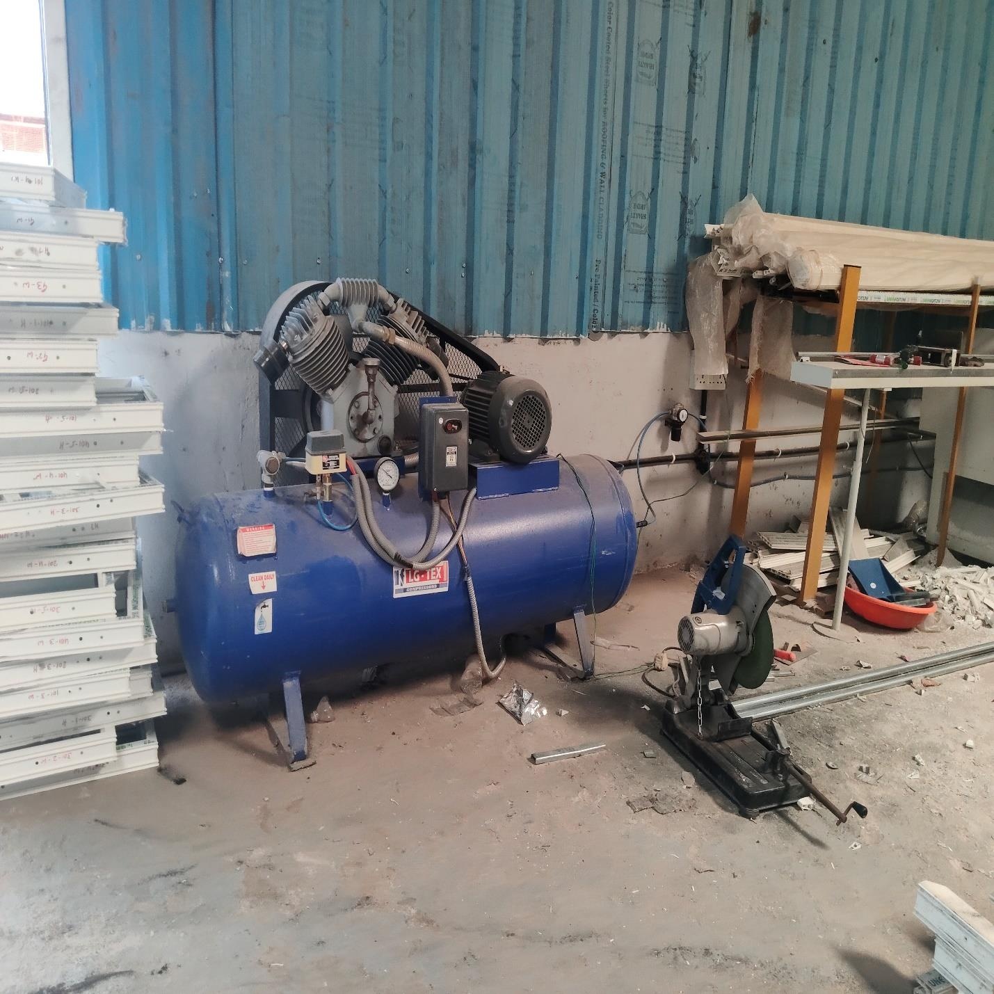 High-Capacity Industrial Pneumatic Air Compressor Station