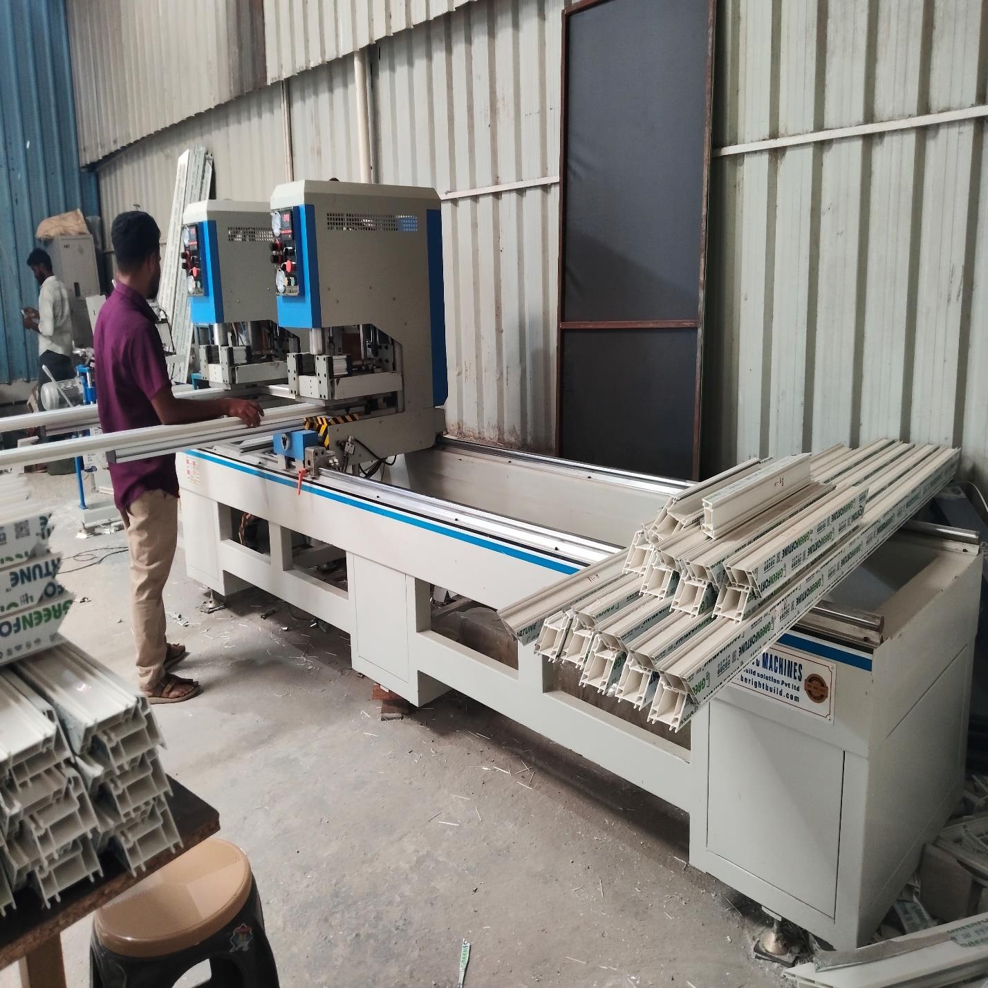 Multi-Point uPVC Corner Fusion Welding Machine with Technician